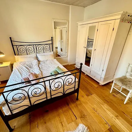 Apartmán Ausgestattet 3,5 Zimmerwohnung In Ge-hessler
