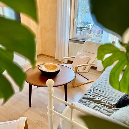 Ausgestattet 3,5 Zimmerwohnung In Ge-hessler Apartmán
