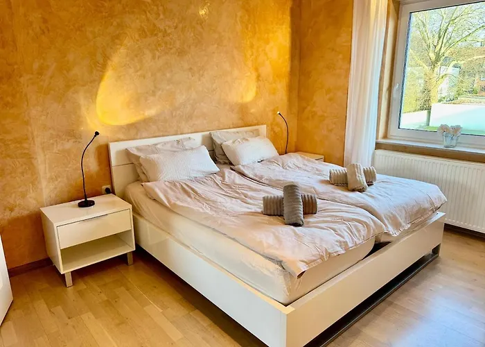 Ausgestattet 3,5 Zimmerwohnung In Ge-hessler Apartment